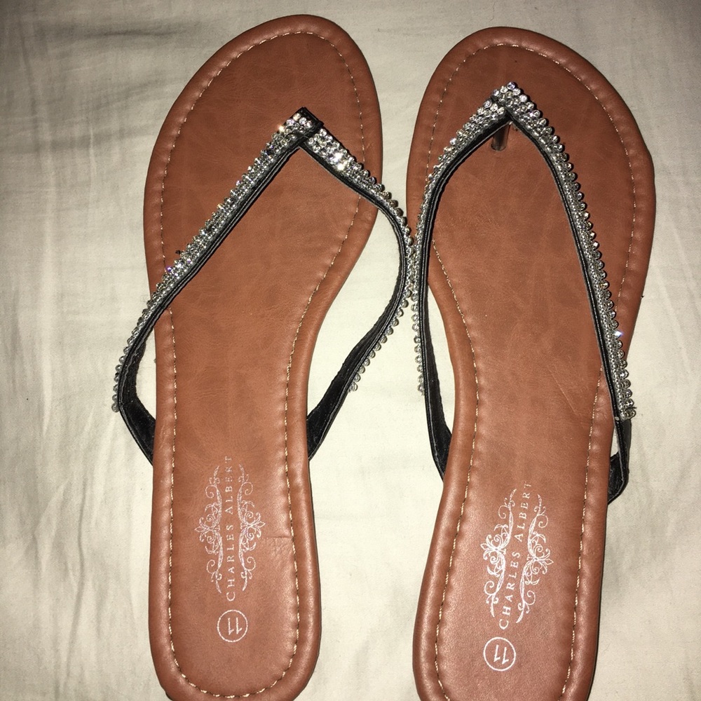 Women’s size 11 black rhinestone sandals Like New